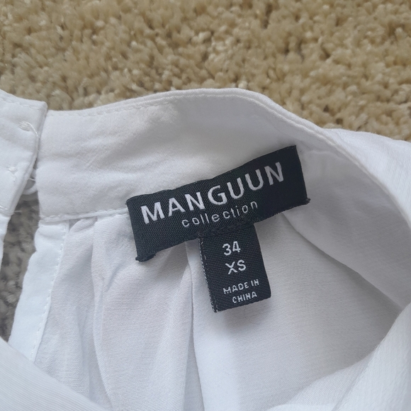 Manguun Collection white sleeveless top lightweight mock neck womens XS - Picture 6 of 9